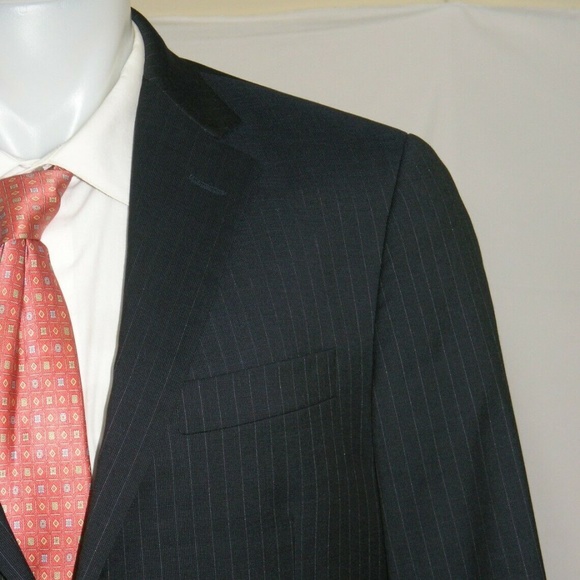 Hickey Freeman Milburn Blue Striped Two Button Suit 42L